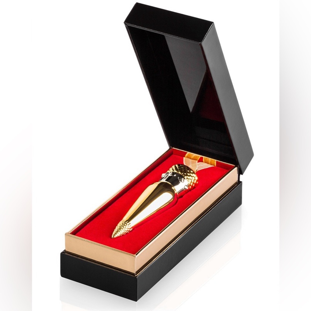 Christian Louboutin Delicanodo 620 Rouge A Levres Soyeux Silky Satin Lip Colour